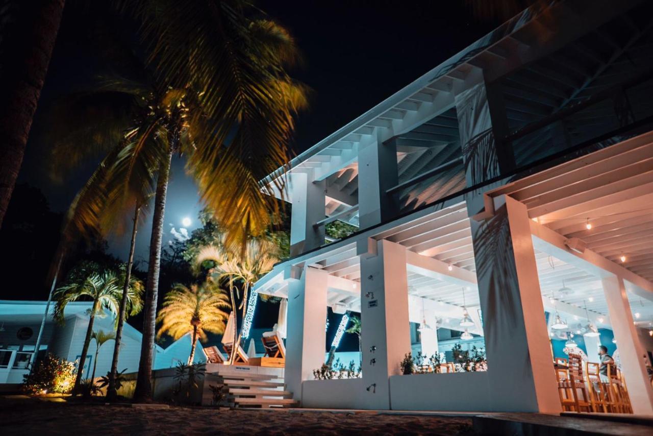 Luna Beach Luxury Boutique Beach Front Resort Jobs Bight Extérieur photo