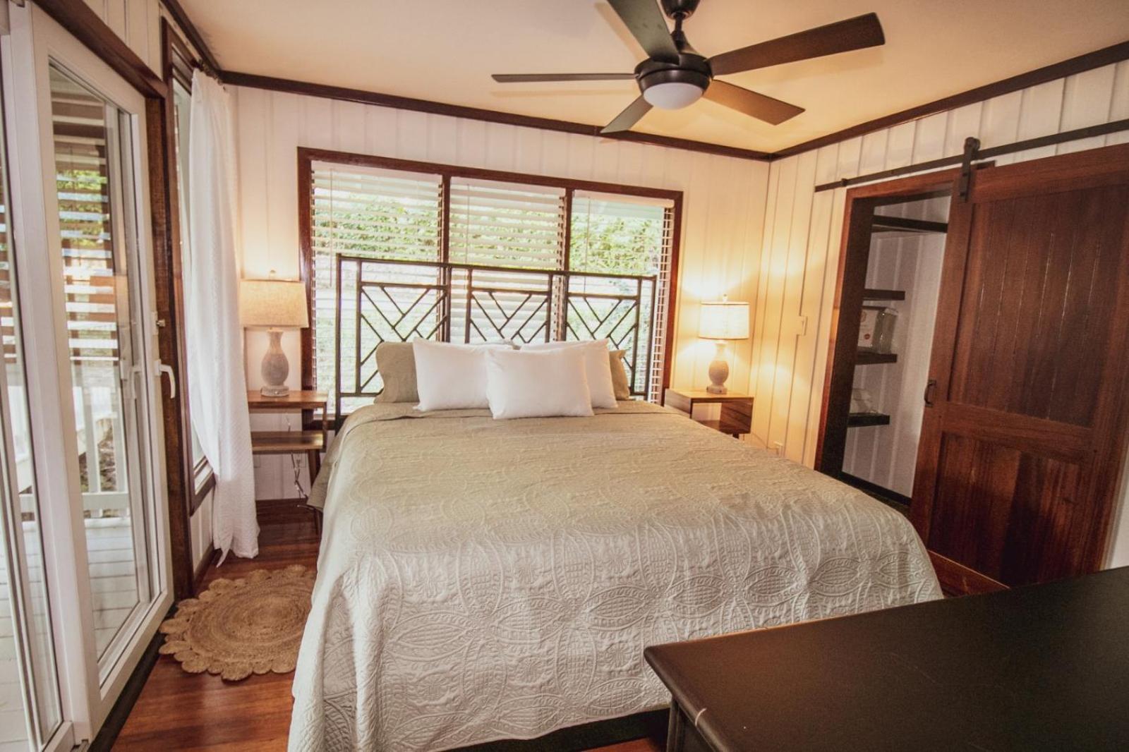 Luna Beach Luxury Boutique Beach Front Resort Jobs Bight Extérieur photo