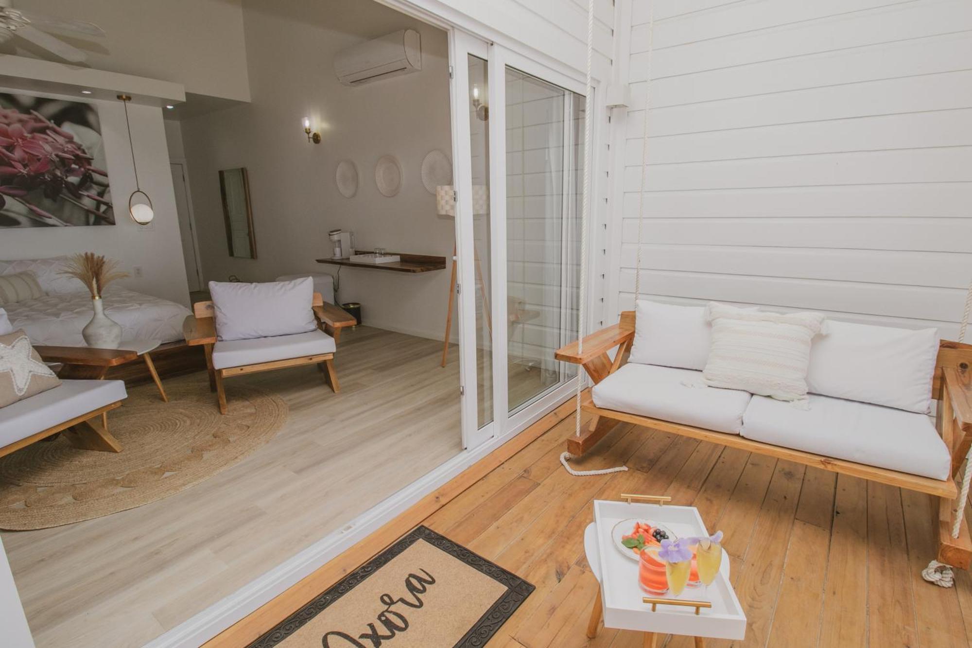 Luna Beach Luxury Boutique Beach Front Resort Jobs Bight Extérieur photo