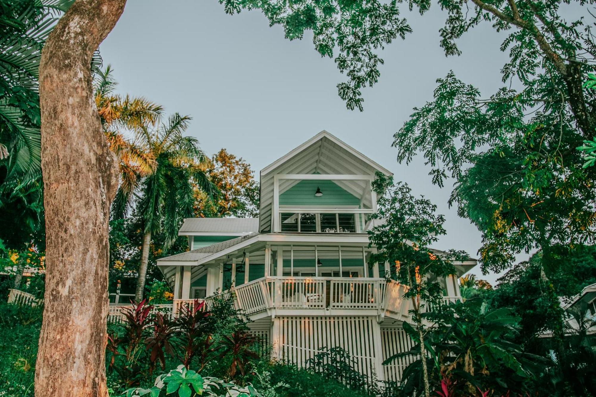 Luna Beach Luxury Boutique Beach Front Resort Jobs Bight Extérieur photo