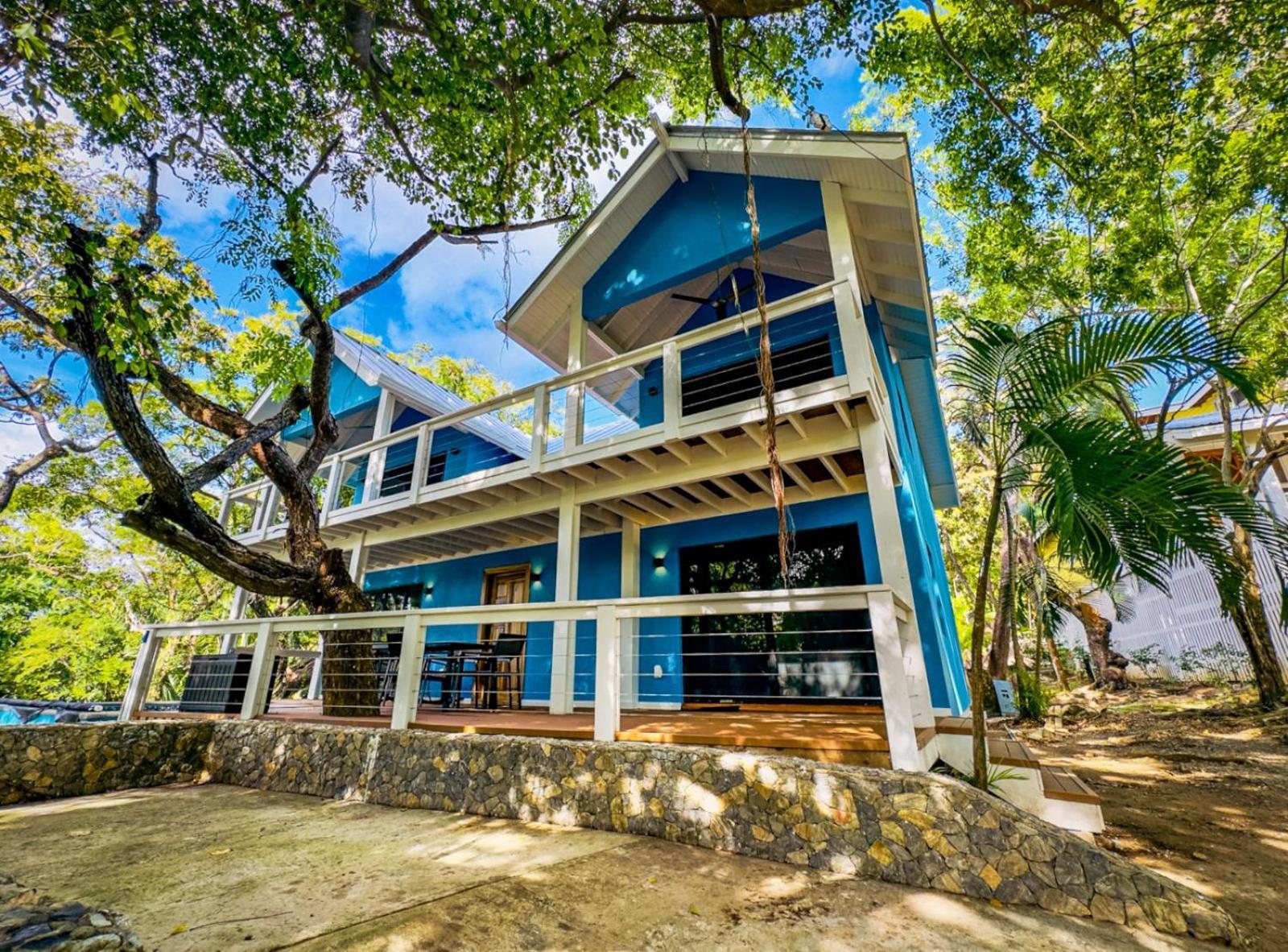 Luna Beach Luxury Boutique Beach Front Resort Jobs Bight Extérieur photo