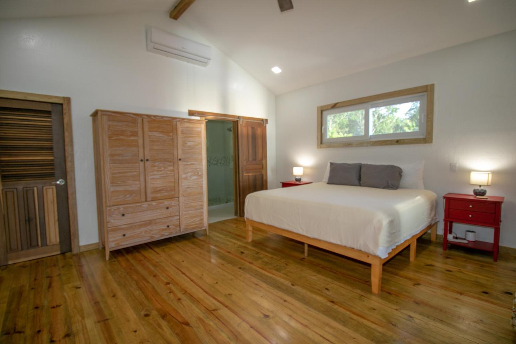 Luna Beach Luxury Boutique Beach Front Resort Jobs Bight Extérieur photo